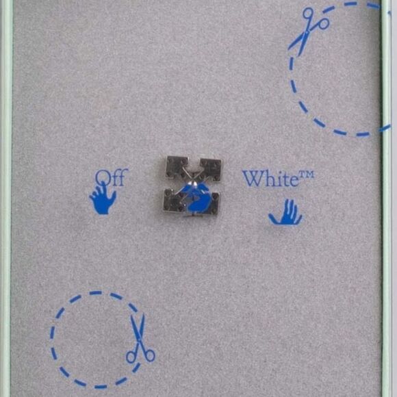 Off-White NWT Arrow Earring - Picture 1 of 5